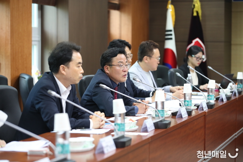 허시영 의원은 리모델링 후 6월 개관을 앞둔 대구어린이세상(舊 어린이회관)의 위탁운영 기관인 계명문화대학교을 20일 방문했다. (사진 제공: 대구시의회)
